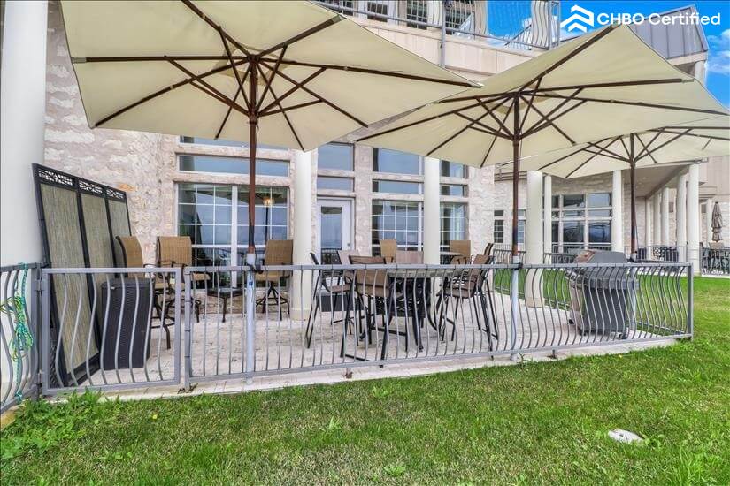 Luxury Lakefront Condo Villa on Travis