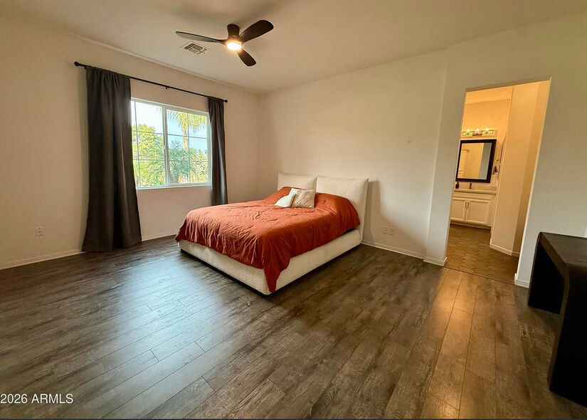 Primary suite retreat