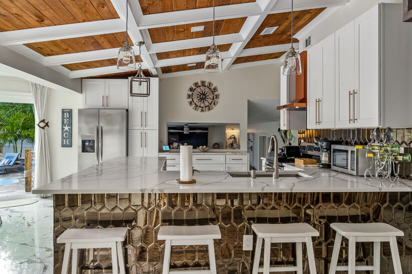 Countertop seating for four