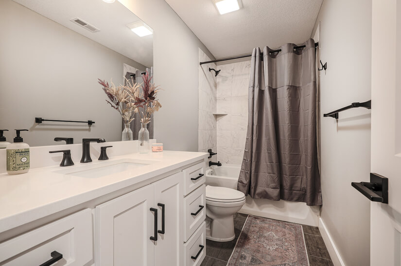 Furnished 2yr old Home in Prime Location