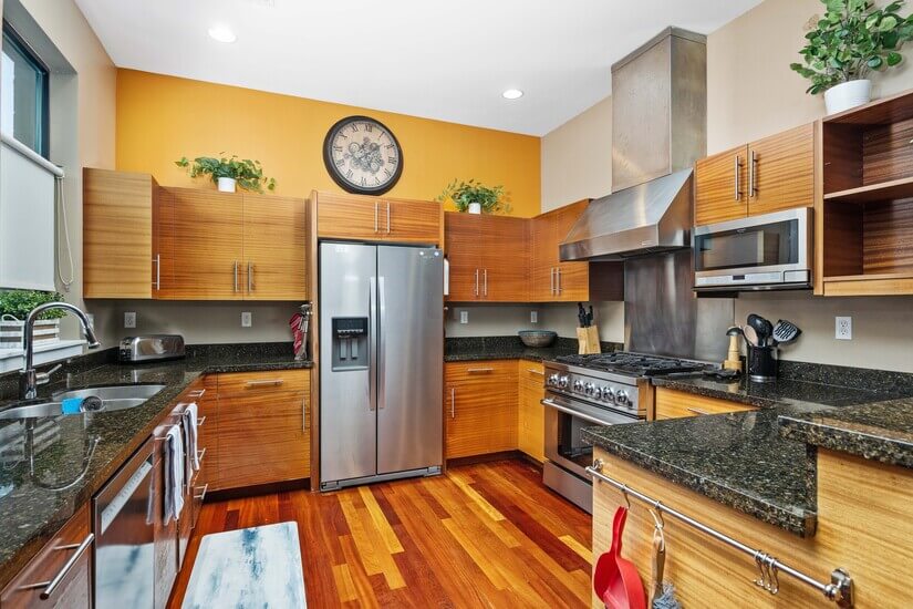 Gorgeous Condo, Walk to Pearl District