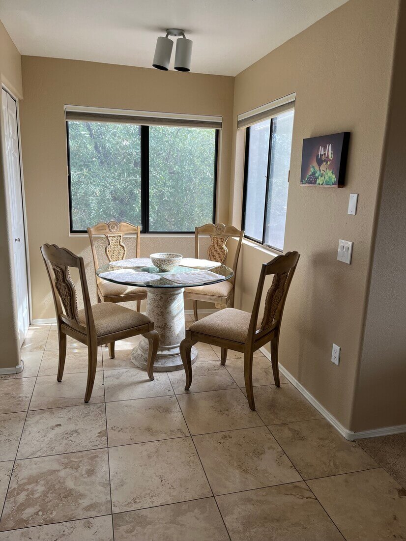 2 BDR 2 BATH Luxurious Condo