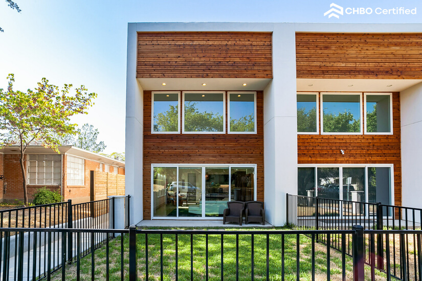Sliding Glass doors to front yard!