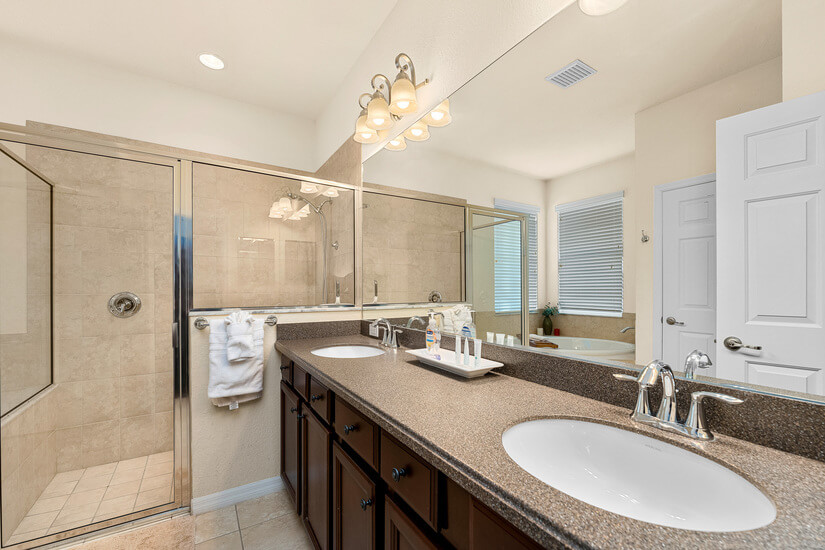 Waterview Golf resort home with pool