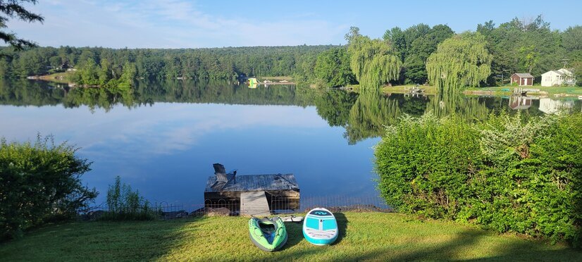 Furnished, 4 Bedroom Lakeside Home