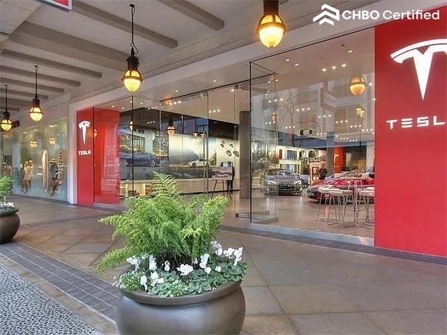 LOVELY 4 BED 3 FULL BATH IN SANTANA ROW