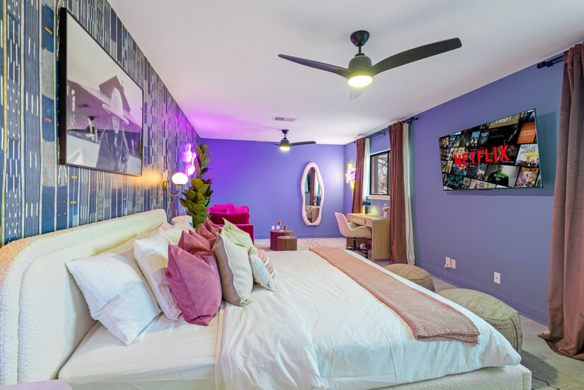 Luxury 4BR w/ Pool, Spa & Yard