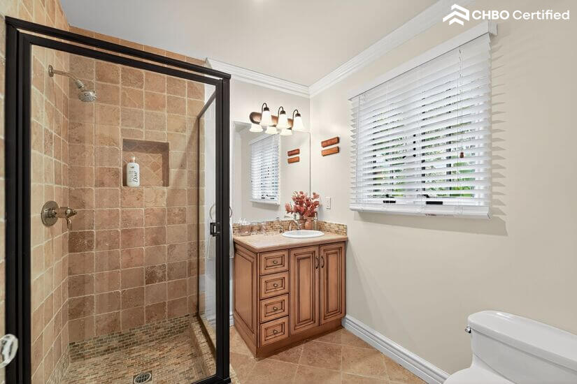 Downstairs bedroom 1 bath