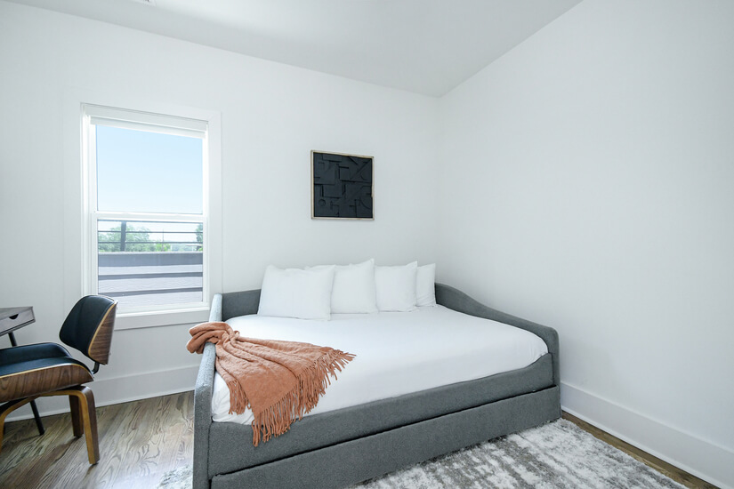 Fully Furnished 3 Bedroom Townhome