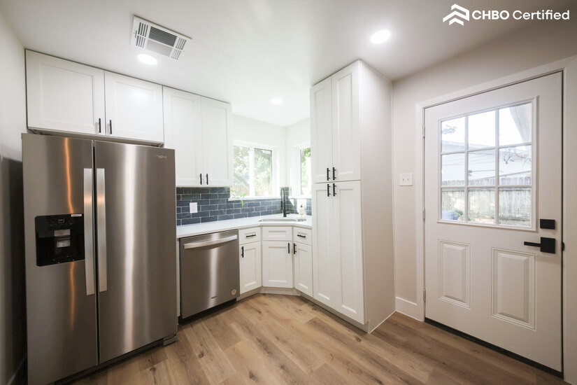 Updated kitchen with new appliances and all the essentials