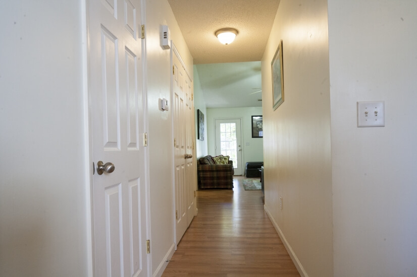 Gated Lovely 2bd Townhome