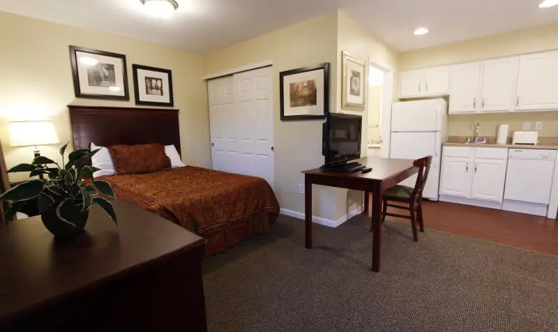 Cozy Central Studio Garden Apartment