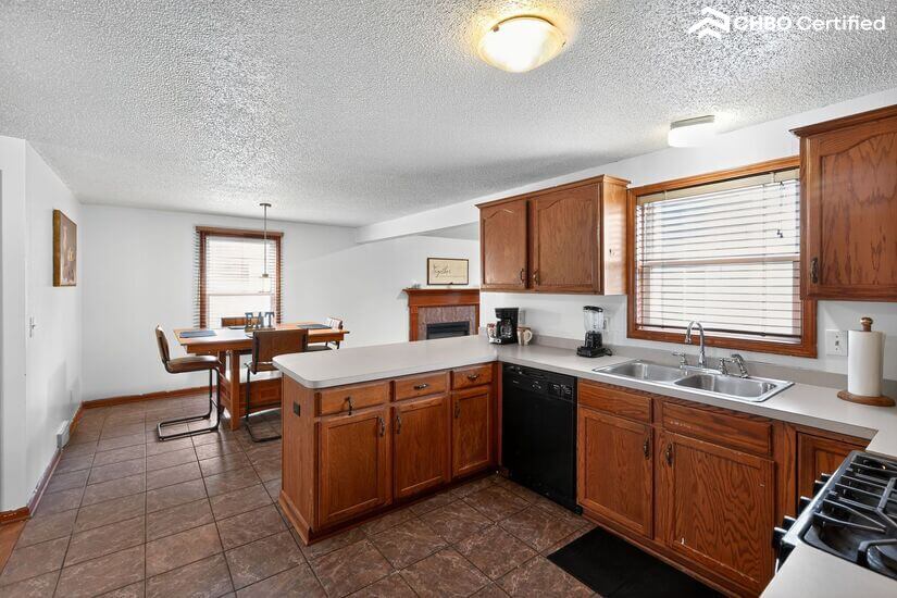 Three Bedroom Furnished in Buffalo