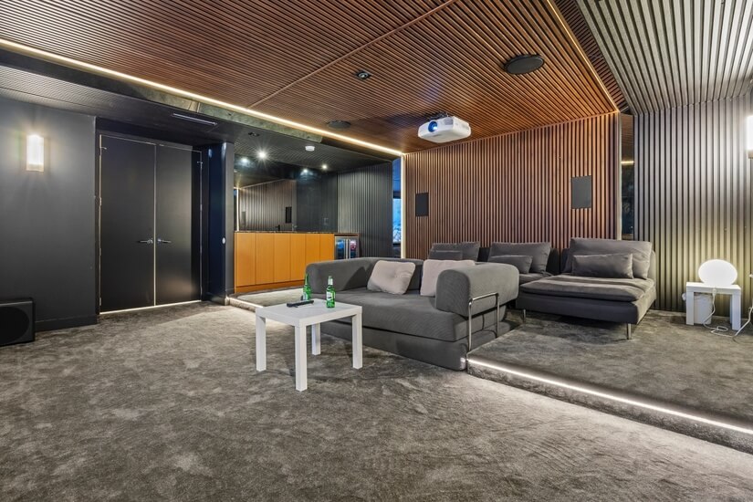 MA2 Seasonal Luxury Smart House Rental