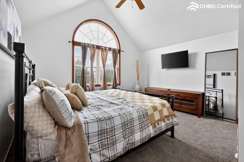 Three Bedroom Furnished in Buffalo