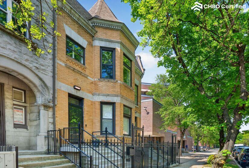 Furnished Rental in Chicago, IL