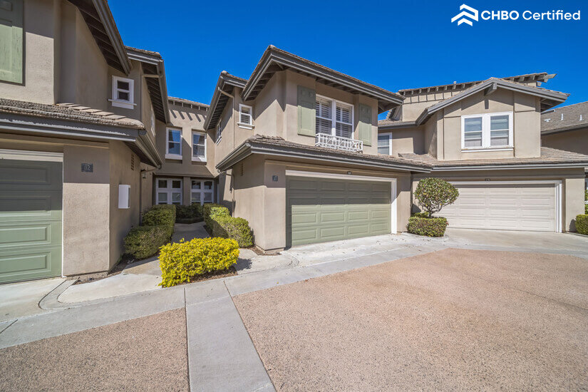 Cozy Condo Located Near the Beach