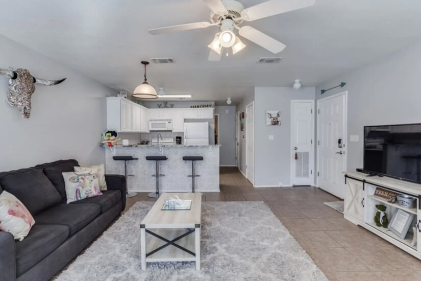 Fully Furnished 2bdr/2bth! Pools/HotTubs