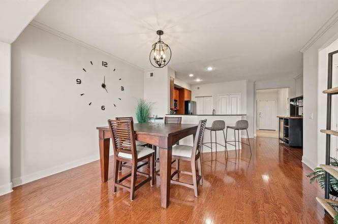 Furnished Lakeside Condo
