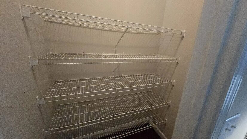 711 Cosmopolitan Dr NE 813