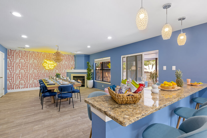 Luxury 4BR w/ Pool, Spa & Yard