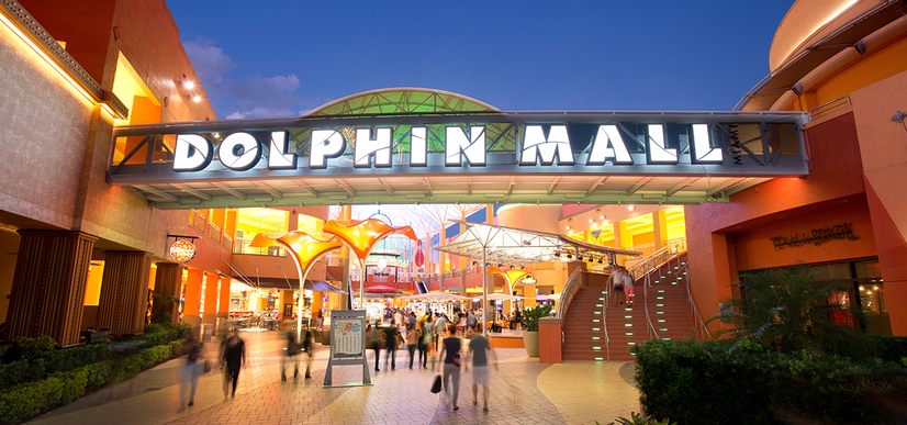 Dolphin Mall 4 miles away, 10 mins driving