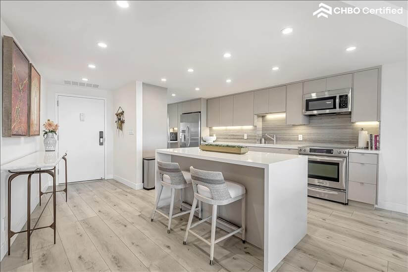 2BR Condo in Marina Del Rey