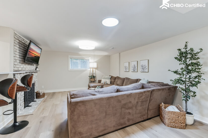 Minnetonka Furnished Garden Apartment