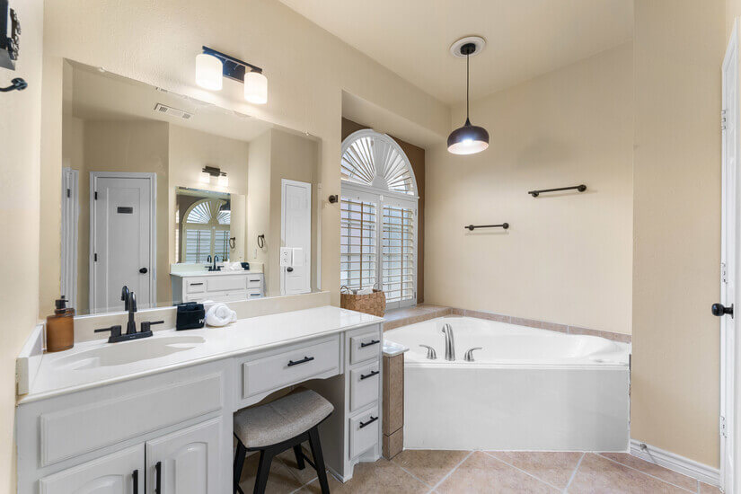 Executive 5BR / 4BA Corporate Home