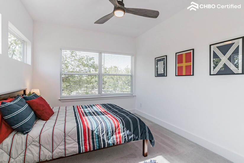 Plenty of natural light!