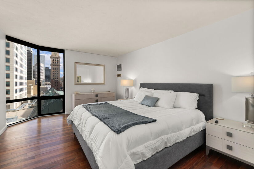 Stunning 2 Bedroom with Mountain Views