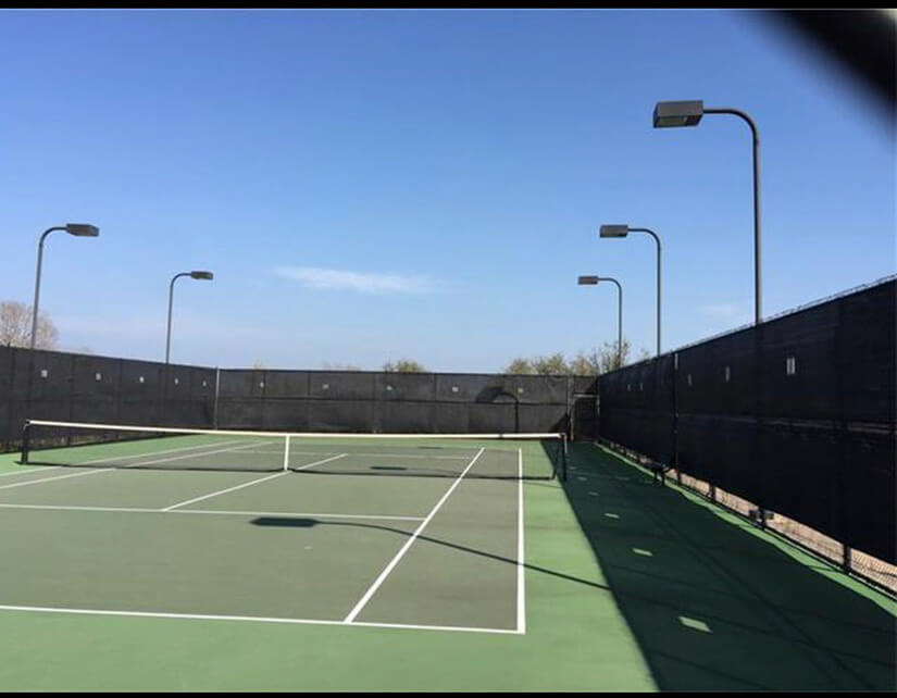 Community Tennis Courts (5 min walk)