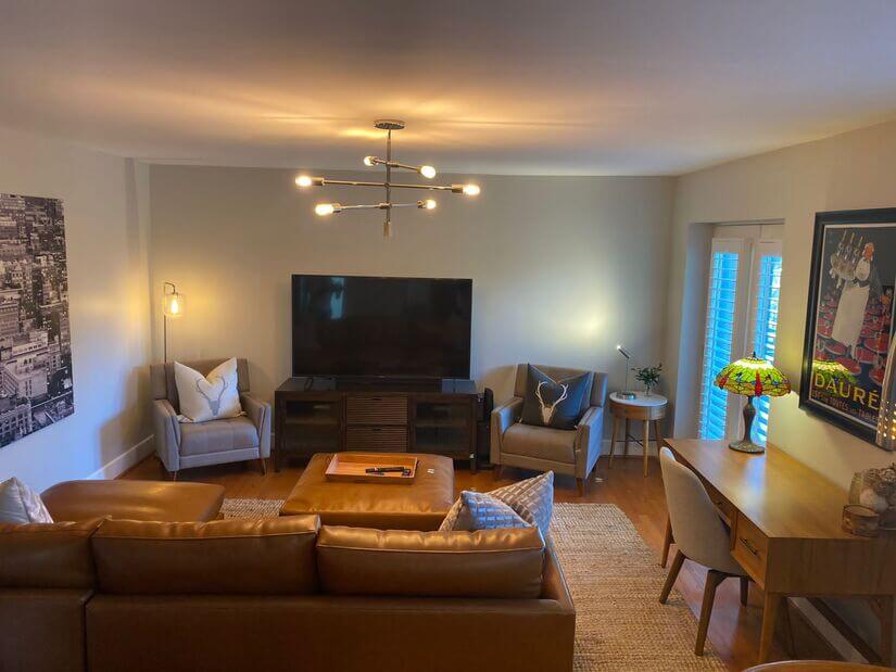 Living Room w 65 in TV w sound bar