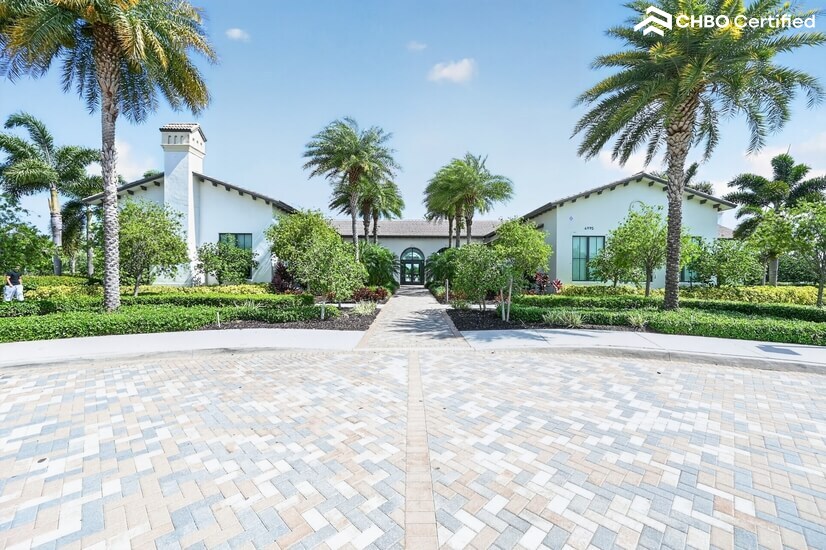 Resort Living Furnished 4bd in Ave Maria