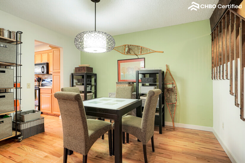 Furnished 3 Bedroom Townhome in Aurora