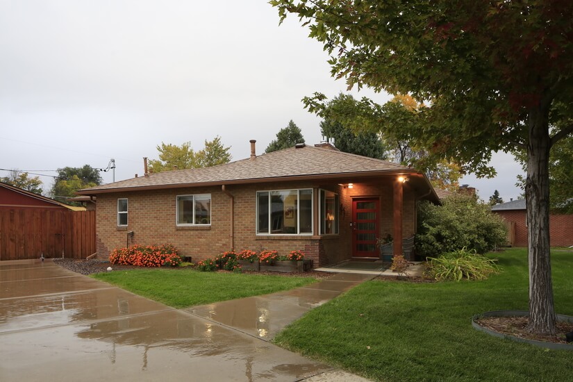 Modern Ranch Beautiful Neighborhood