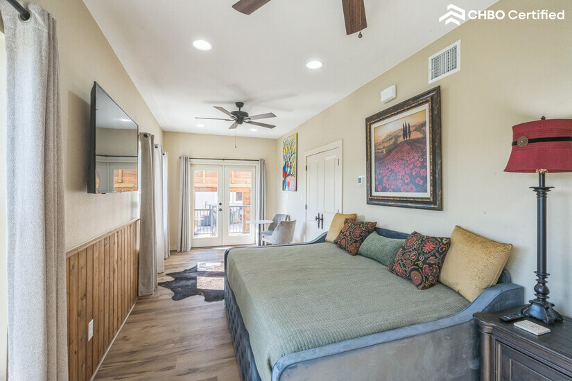 Private Entry Queen Suite