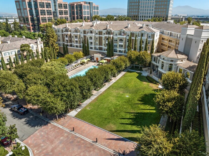 Santa Ana Upscale Furnished Townhome