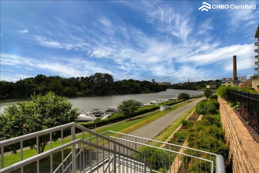 Richmond skyline and Rockett's Landing Marina
