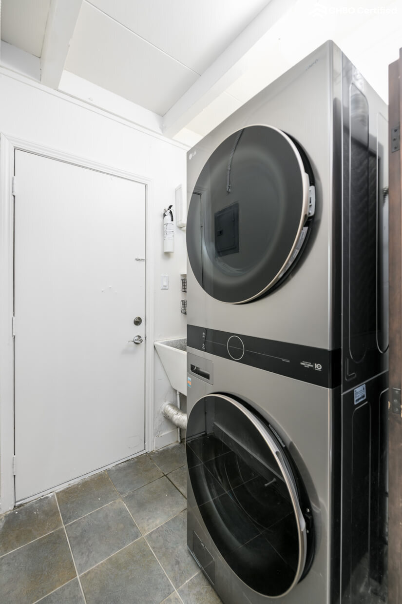 Heart of Winters  Fully Furnished 2BR