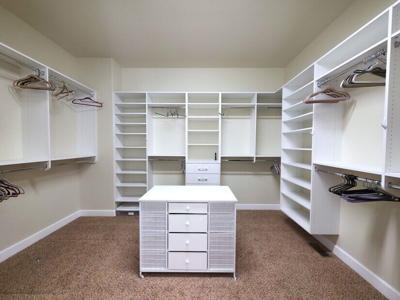 primary bedroom closet closet