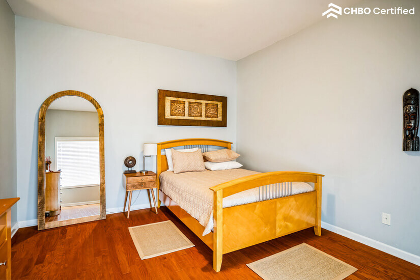 Lower Queen Bedroom