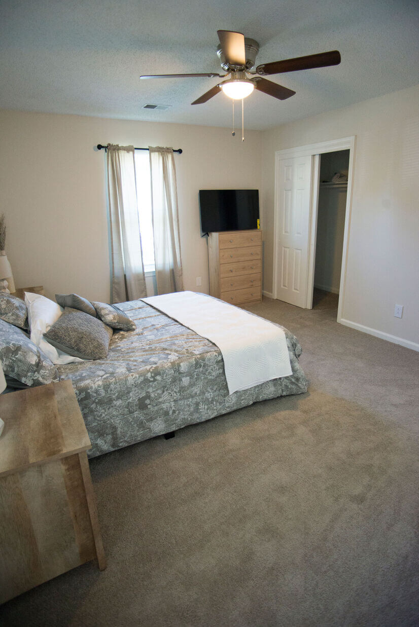 Spacious 3 Bedroom Home Near the Beach!