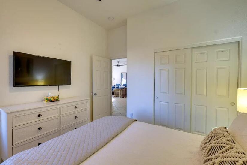 Guest Rm #3 - Queen Bed