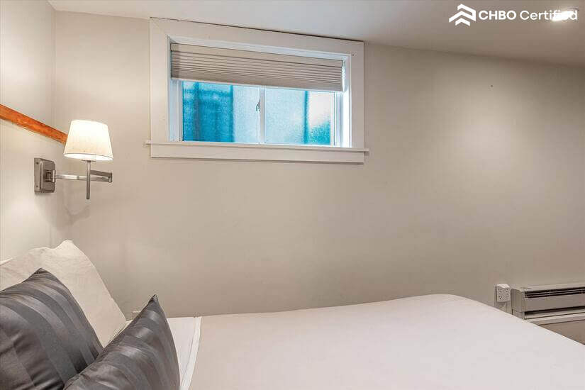 Single Family Home in North Beach