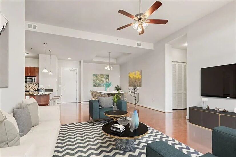 711 Cosmopolitan Dr NE 813