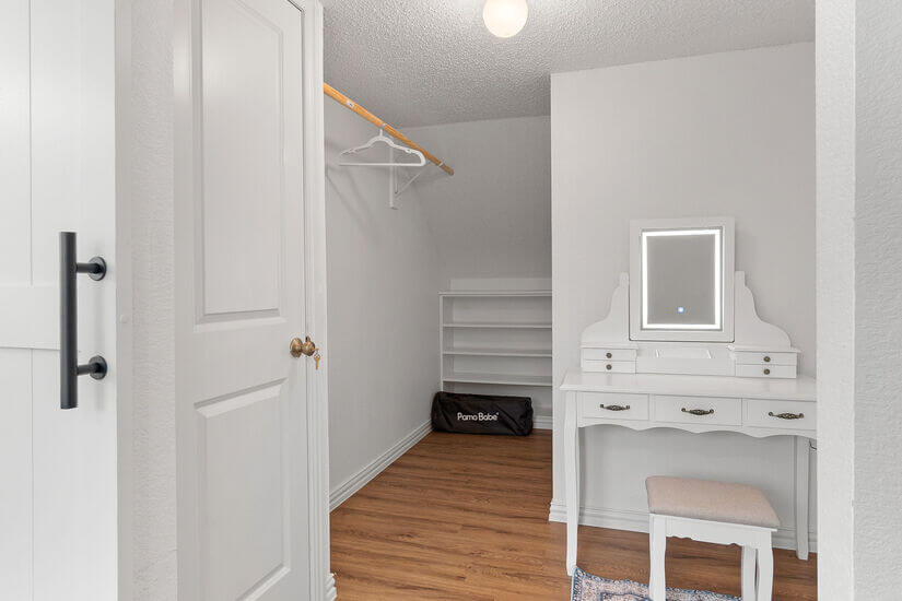 Walk in Closet with Make up station with LED