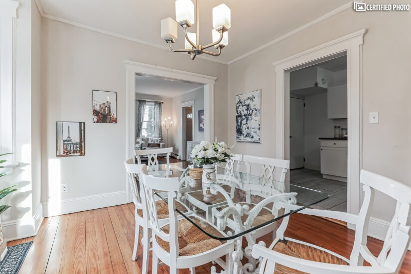 Beautiful dining room - Government housing in Greenwich CT