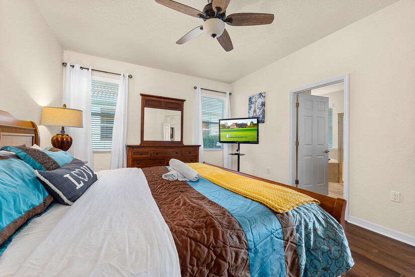 Waterview Golf resort home with pool