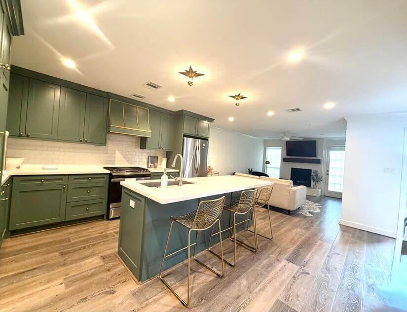 Kitchen full